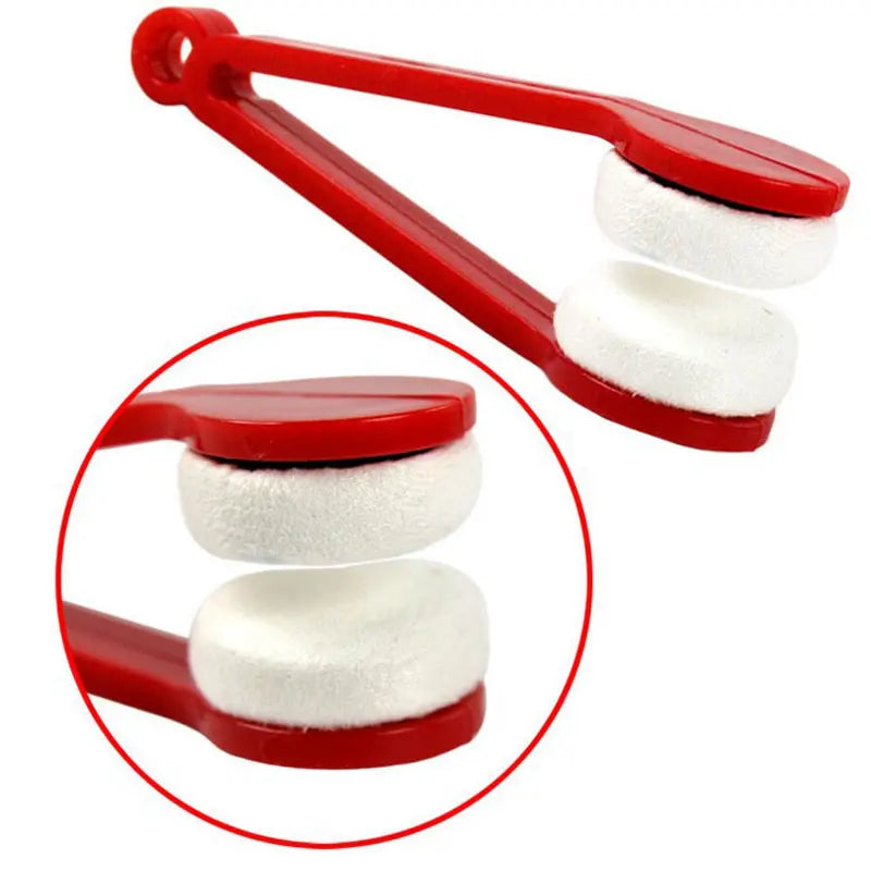 Mini portable two sided microfiber eyeglass cleaning kit